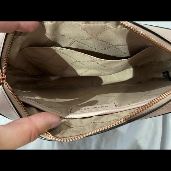 Michael Kors Crossbody - Picture 5 of 7